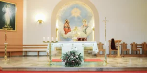 Parafia pw. Trójcy Przenajświętszej w Lublinie-Felin-zdjecie oltarza1